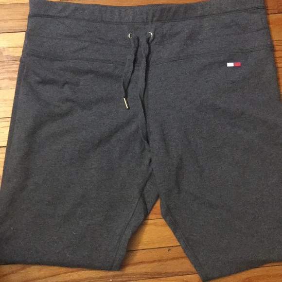 NWOT Tommy Hilfiger joggers - Picture 3 of 5